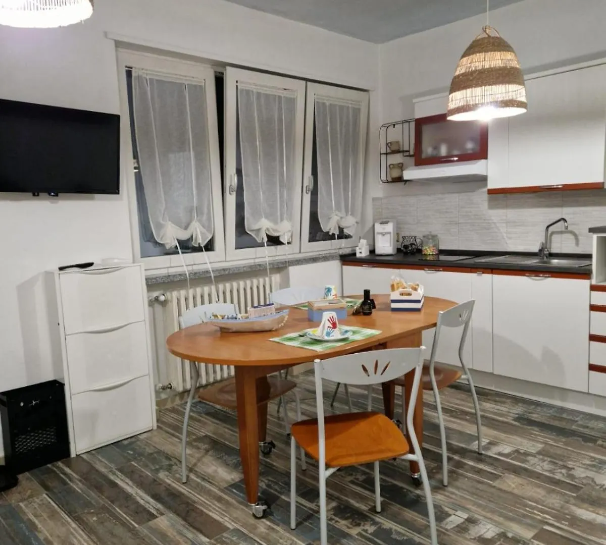 Casa Marx Bed and Breakfast Sedriano 0*,  Ιταλία